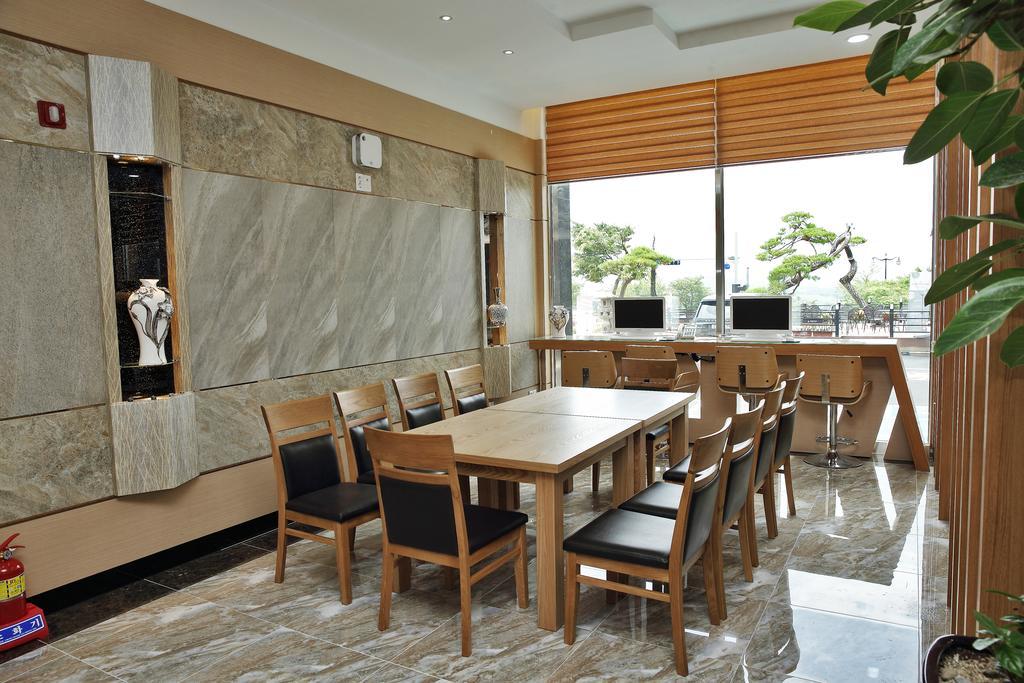 Arisu Gyeongju Hotel מראה חיצוני תמונה